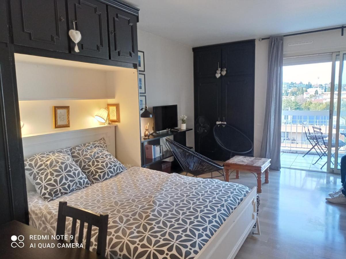 Ferienwohnung Jardins Du Pont Du Lys Juan-les-Pins Exterior foto